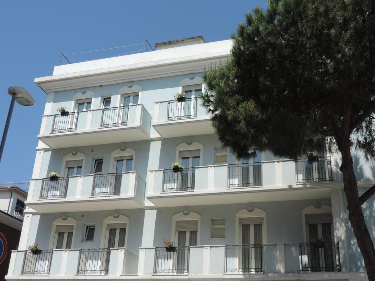Hotel Liliana Rimini Dış mekan fotoğraf