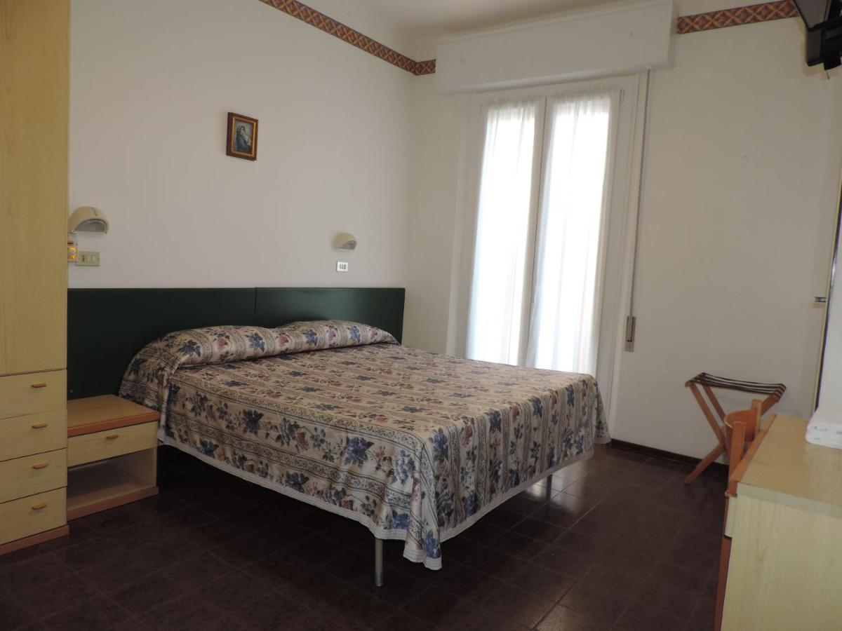 Hotel Liliana Rimini Dış mekan fotoğraf