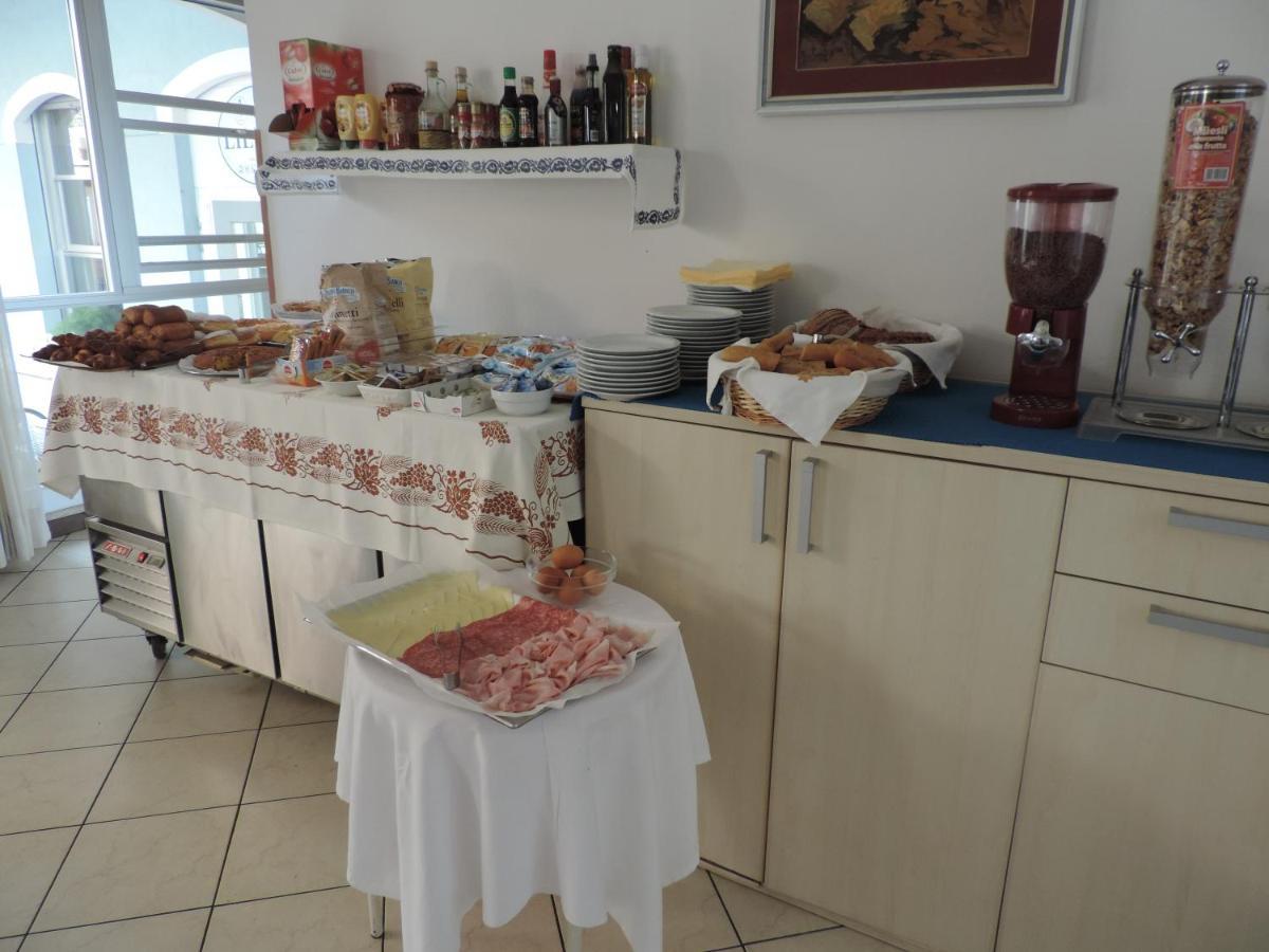 Hotel Liliana Rimini Dış mekan fotoğraf