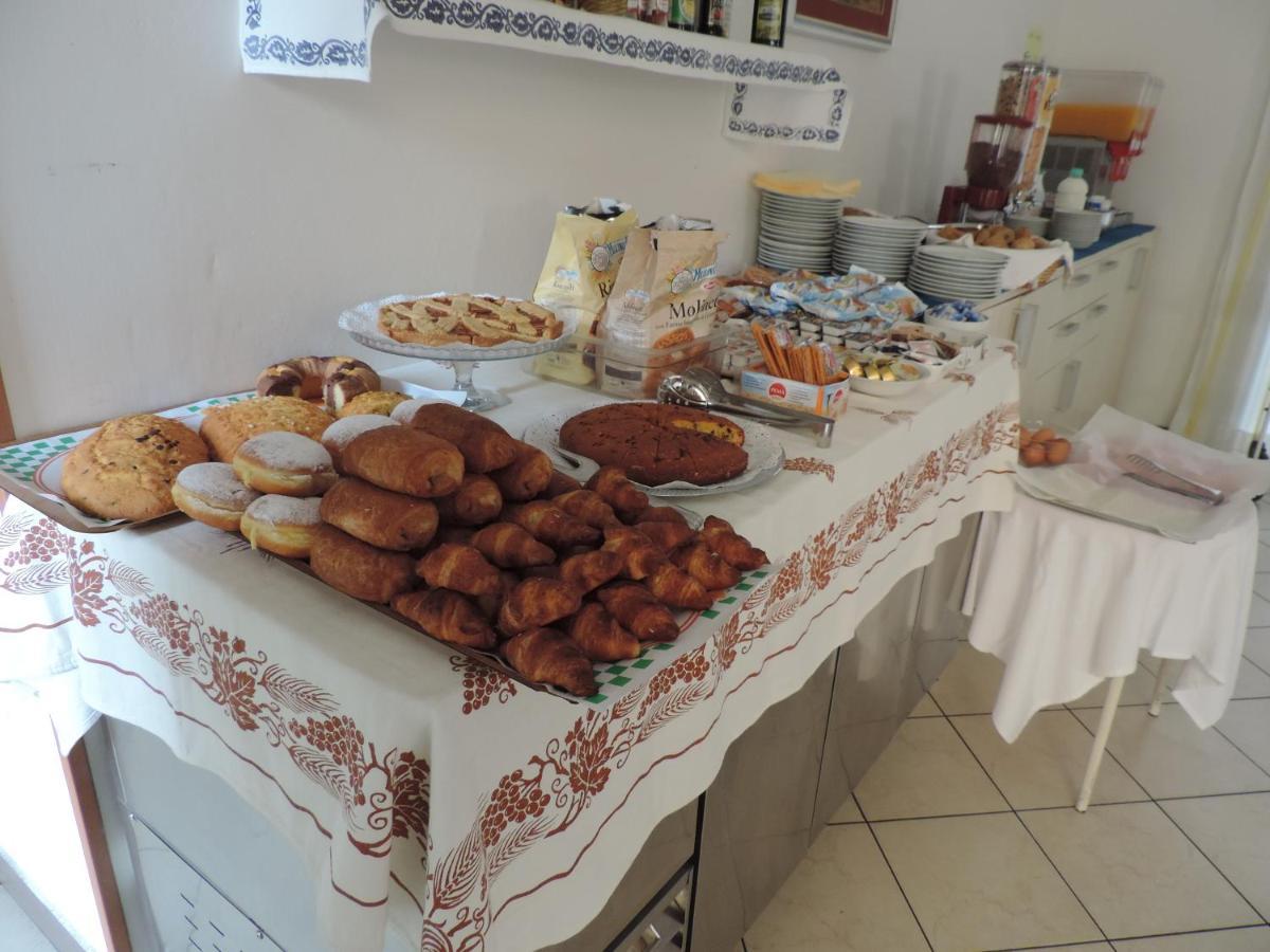 Hotel Liliana Rimini Dış mekan fotoğraf